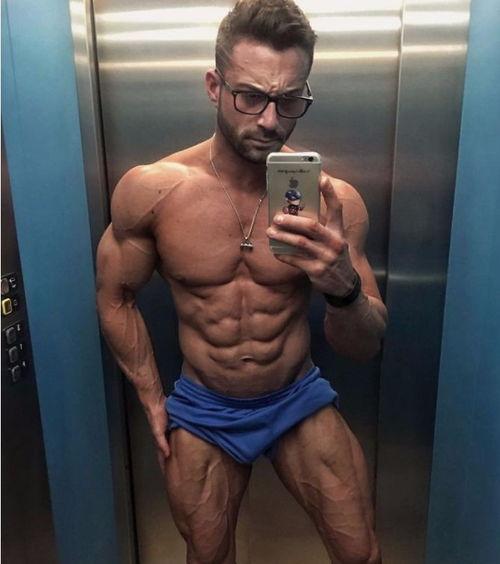 最近肌肉男爆料视频,健身圈不为人知的秘密  第3张